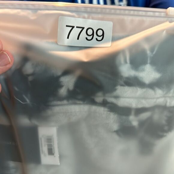 NWT No Boundaries Men’s GRAY Tie Dye Fleece Jogger 7” Shorts Drawstring  Waist S - Picture 8 of 8